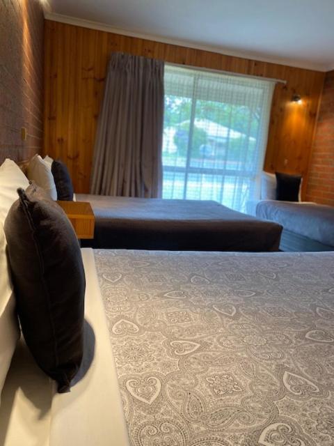 Motel Country Roads à Peak Hill Extérieur photo
